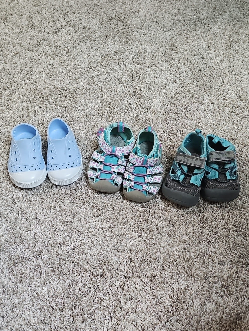 Girl's Size 4 Shoes